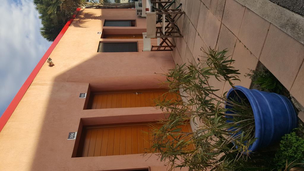 Hotel L'Hacienda マルティーグ エクステリア 写真