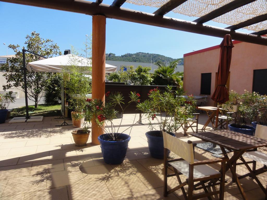 Hotel L'Hacienda マルティーグ エクステリア 写真